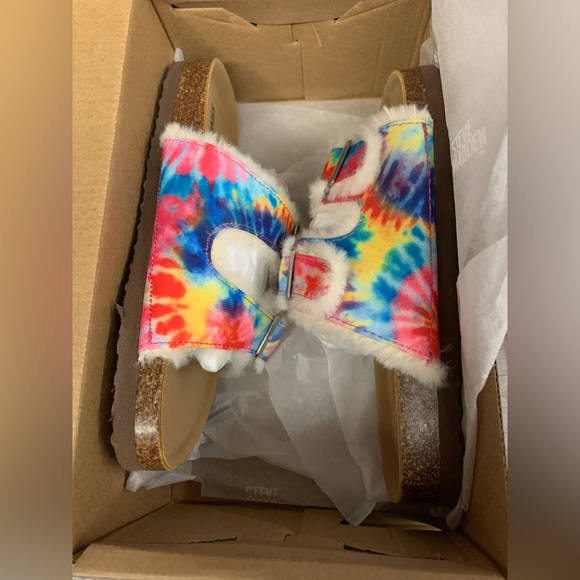 Steve Madden Little Kids Tie Dye Sandals….Size: Little Kids (2 & 3) - Picture 4 of 4